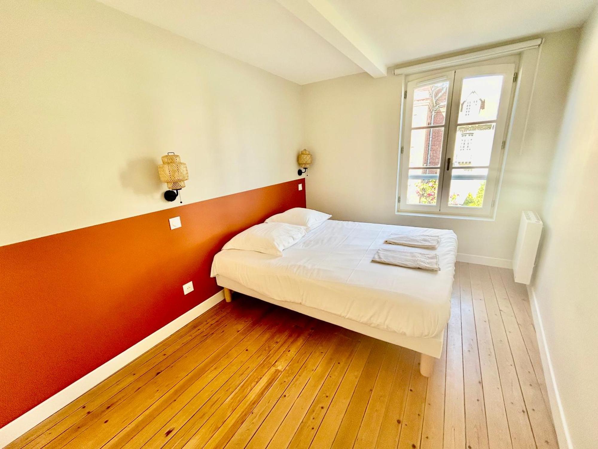 Holiday home Les Hirondelles De